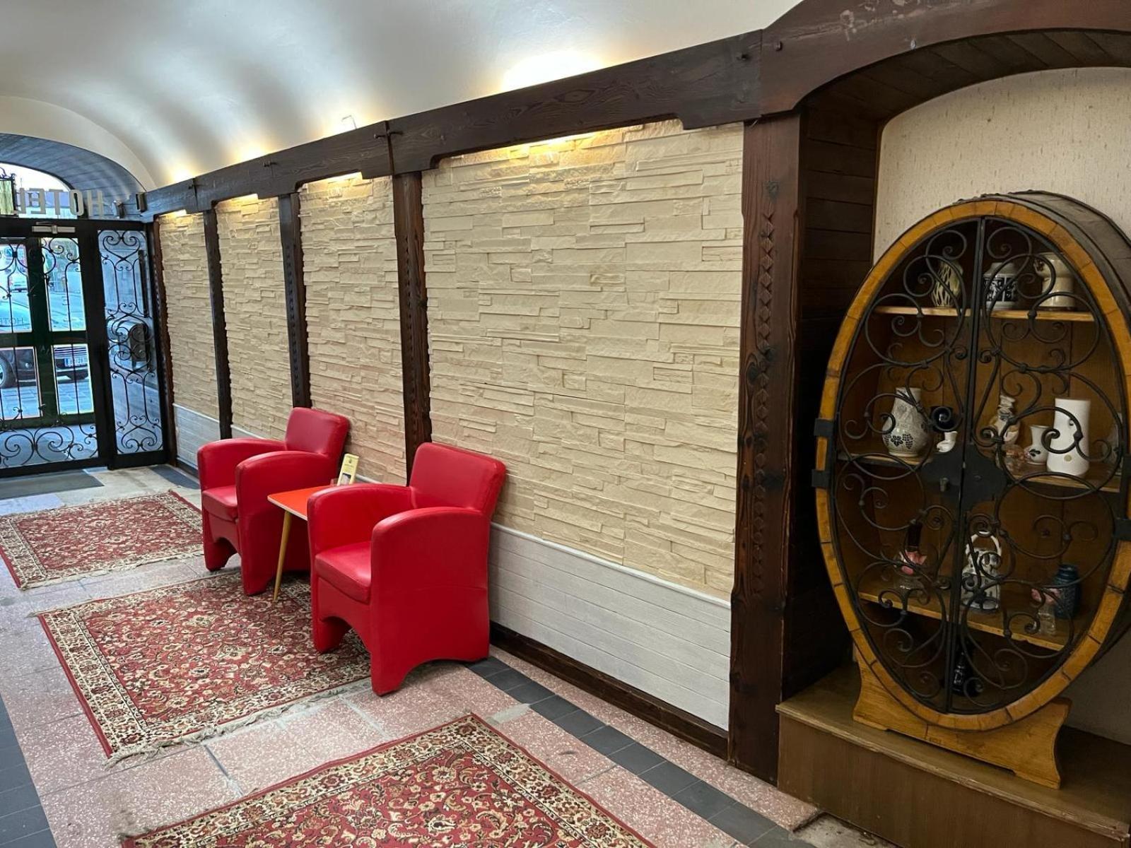 City Hotel Post 20 Braunau am Inn Bagian luar foto