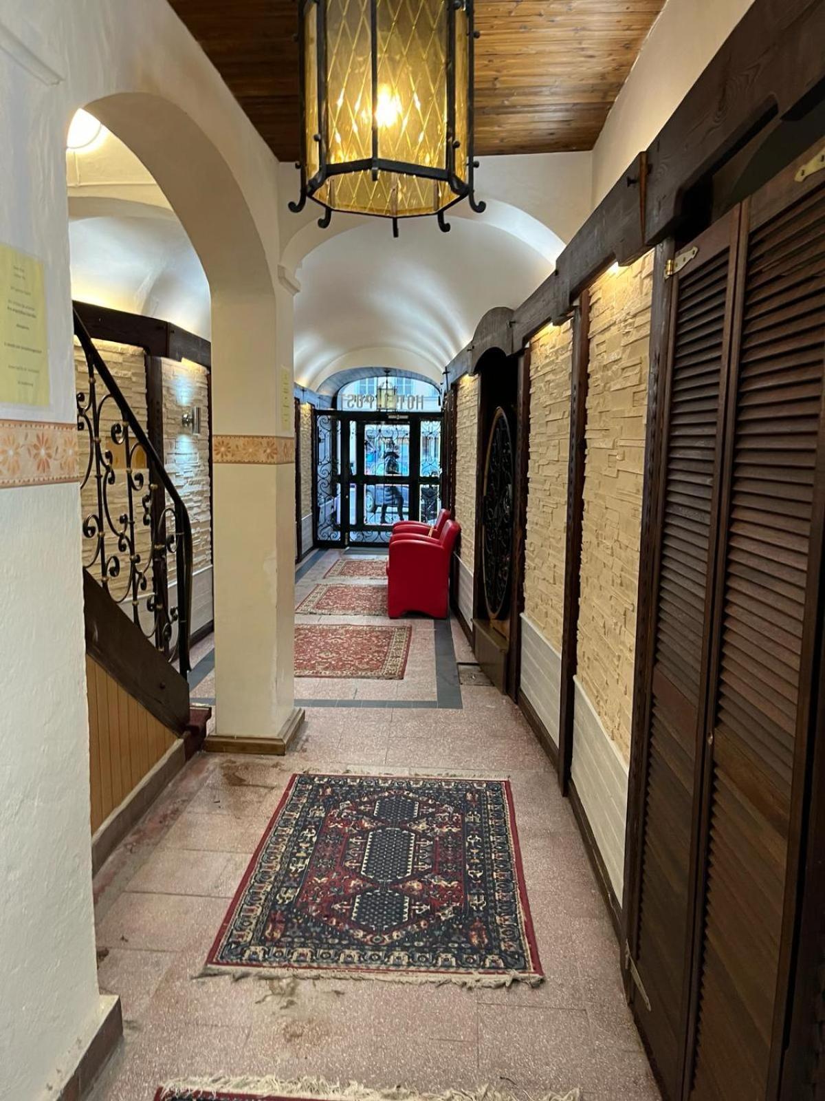 City Hotel Post 20 Braunau am Inn Bagian luar foto