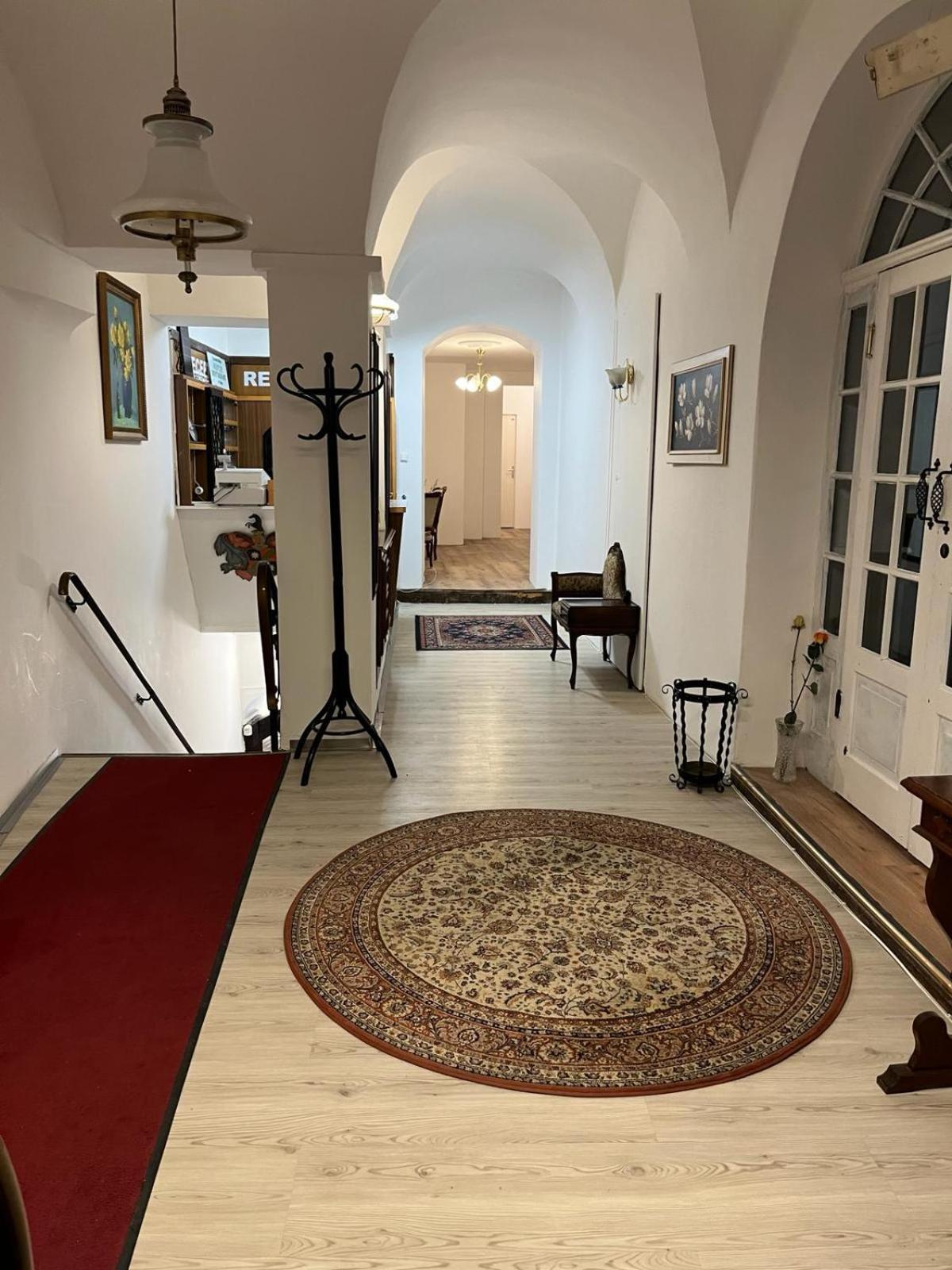 City Hotel Post 20 Braunau am Inn Bagian luar foto